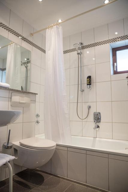 Hotel Brunnenhof Hanau ภายนอก รูปภาพ